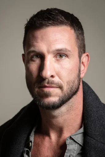 Pablo Schreiber - Acting Profile Photo