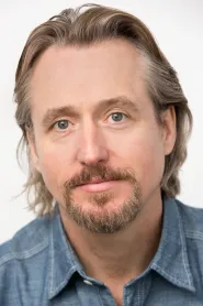 Linus Roache as Henry Bauford in La graniță