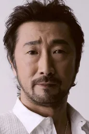 Akio Otsuka as Donarudo Kâchisu (voice) in Porco Rosso