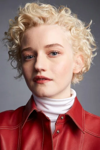 Julia Garner - Acting Profile Photo