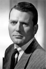Charles McGraw as Capt. Frank Gibbons in Lanțul