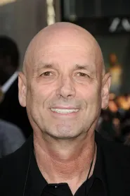 Martin Campbell - Regizor in La graniță