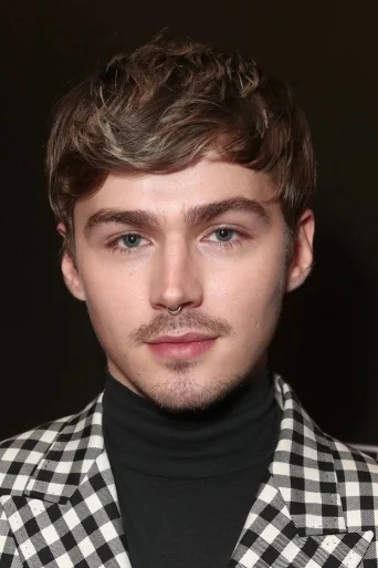Miles Heizer Actor photo