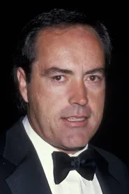 Powers Boothe as Curly Bill in Piatra de mormânt