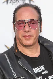 Andrew Dice Clay as Lorenzo Campana in S-a născut o stea