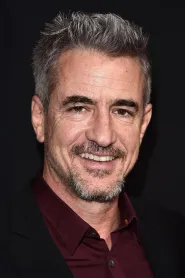 Dermot Mulroney as Ruben Goetz in Crime la indigo